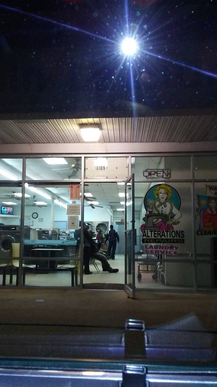 Pizza Hut | meal takeaway | 3113 Mechanicsville Turnpike, Richmond, VA 23223, USA | 8046444202 OR +1 804-644-4202