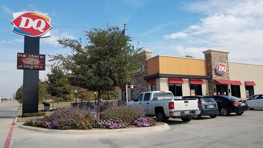 Dairy Queen Store | restaurant | 700 N Industrial Blvd, Euless, TX 76039, USA | 8179103108 OR +1 817-910-3108