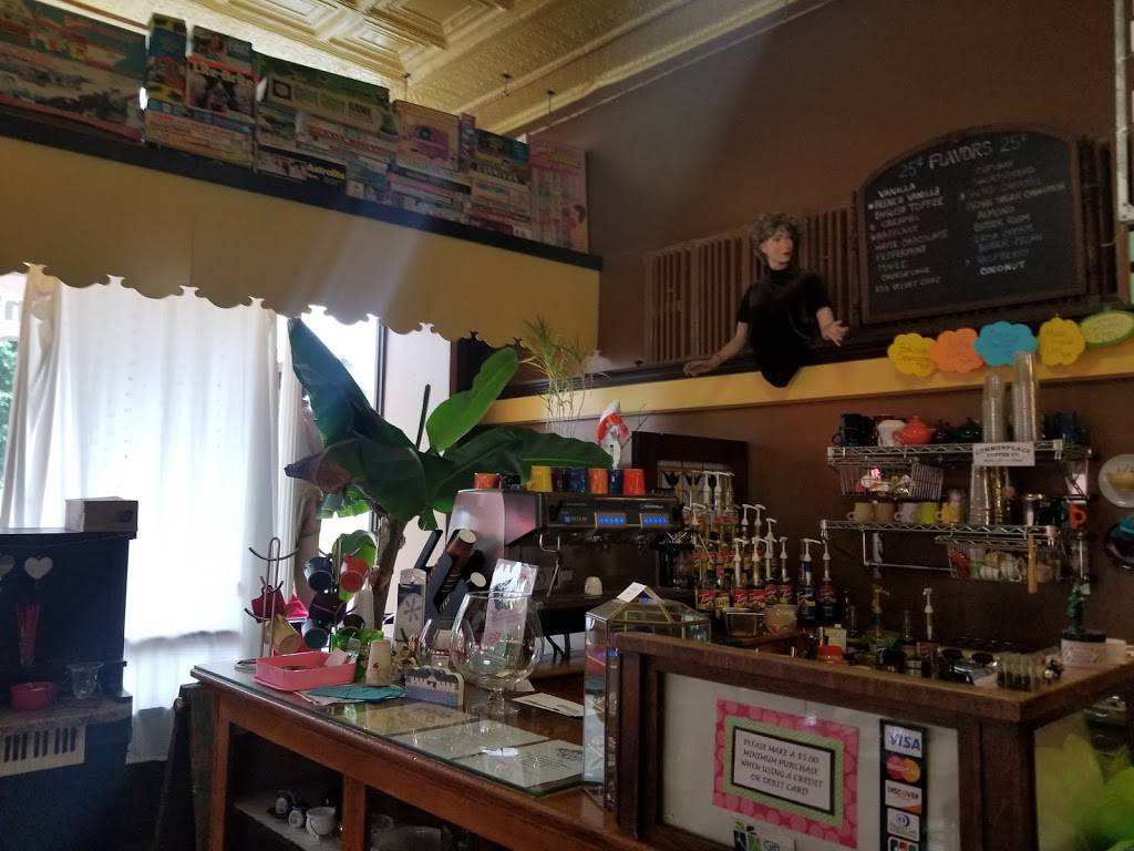 Chatter Box | restaurant | 900 Main St, Portage, PA 15946, USA | 8147363888 OR +1 814-736-3888