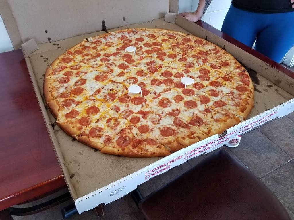 Santas Pizza | restaurant | 942 Arrow Hwy, Covina, CA 91722, USA | 6269698018 OR +1 626-969-8018