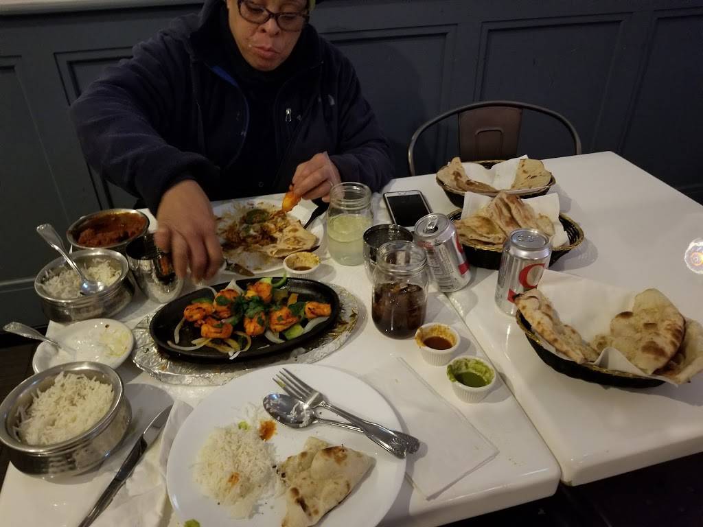 Yaar | restaurant | 22-55 31st St, Astoria, NY 11105, USA | 7187210205 OR +1 718-721-0205