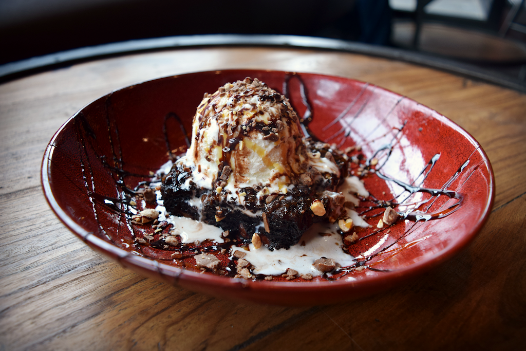 Nashville Underground | restaurant | 105 Broadway, Nashville, TN 37201, USA | 6159643000 OR +1 615-964-3000