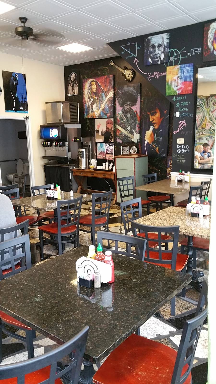 Ninth Street Deli @ Howards | restaurant | 2732 S 13th St, St. Louis, MO 63118, USA | 3146643354 OR +1 314-664-3354