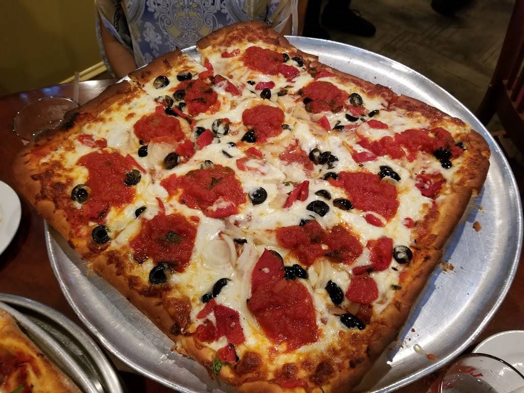 Luciano Italian Restaurant & Pizzeria | meal takeaway | 2946 g, Chain Bridge Rd, Oakton, VA 22124, USA | 7032811748 OR +1 703-281-1748