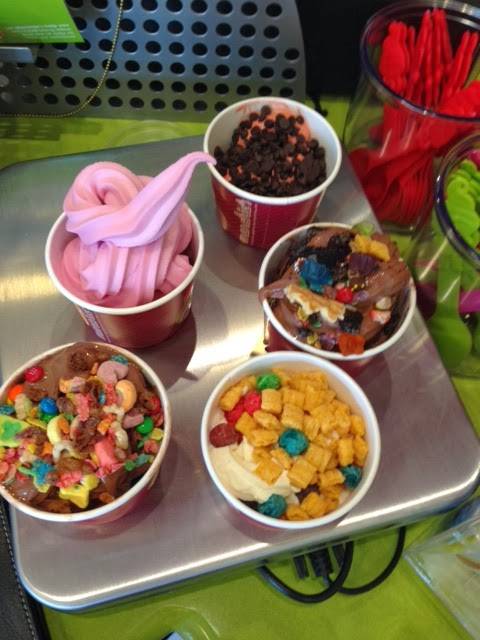 Menchies Frozen Yogurt | bakery | 3757 S Gilbert Rd, Gilbert, AZ 85297, USA | 4807869180 OR +1 480-786-9180