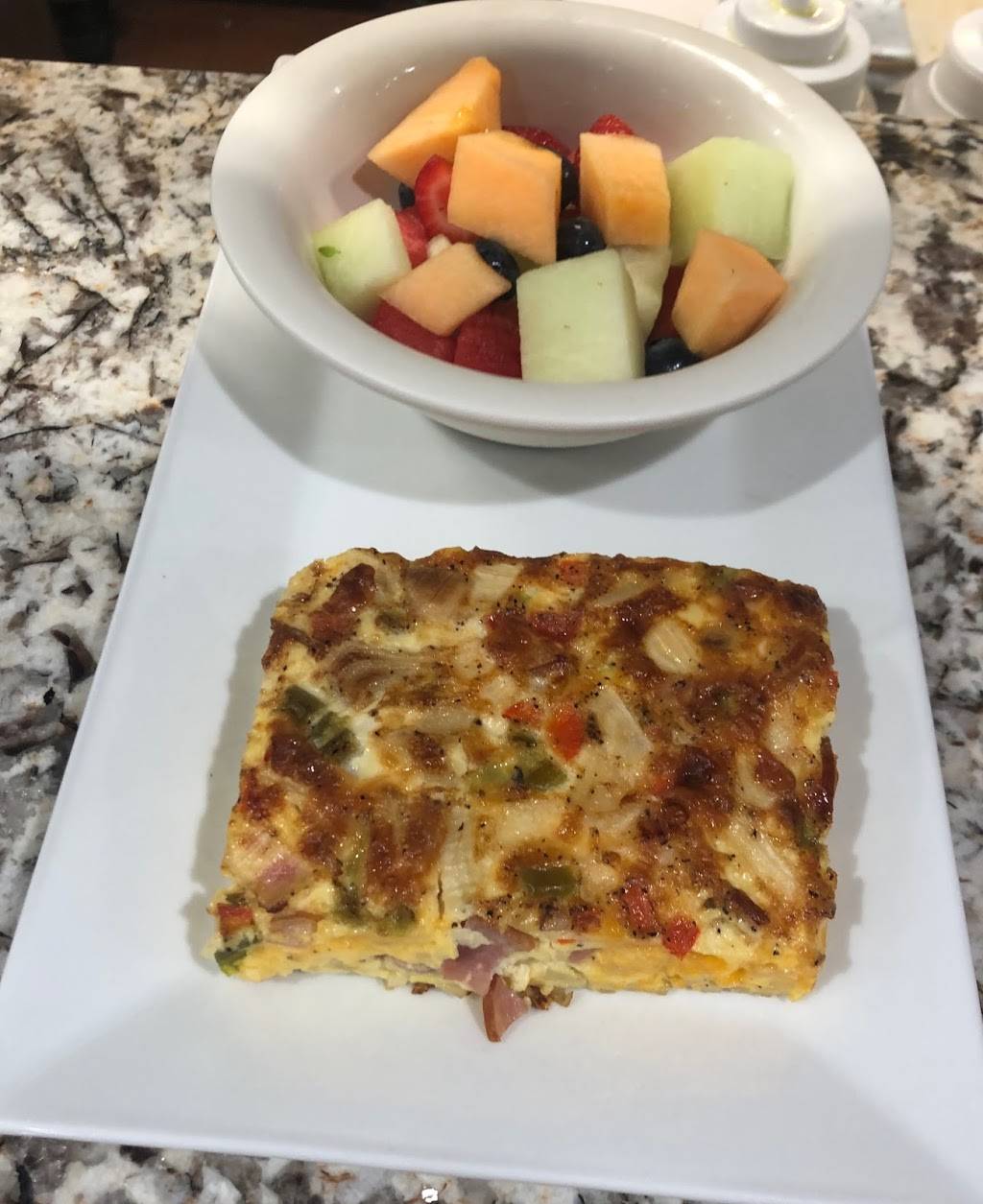 Maks Roast Beef and Breakfast | restaurant | 451 W Central St, Franklin, MA 02038, USA | 5085300735 OR +1 508-530-0735