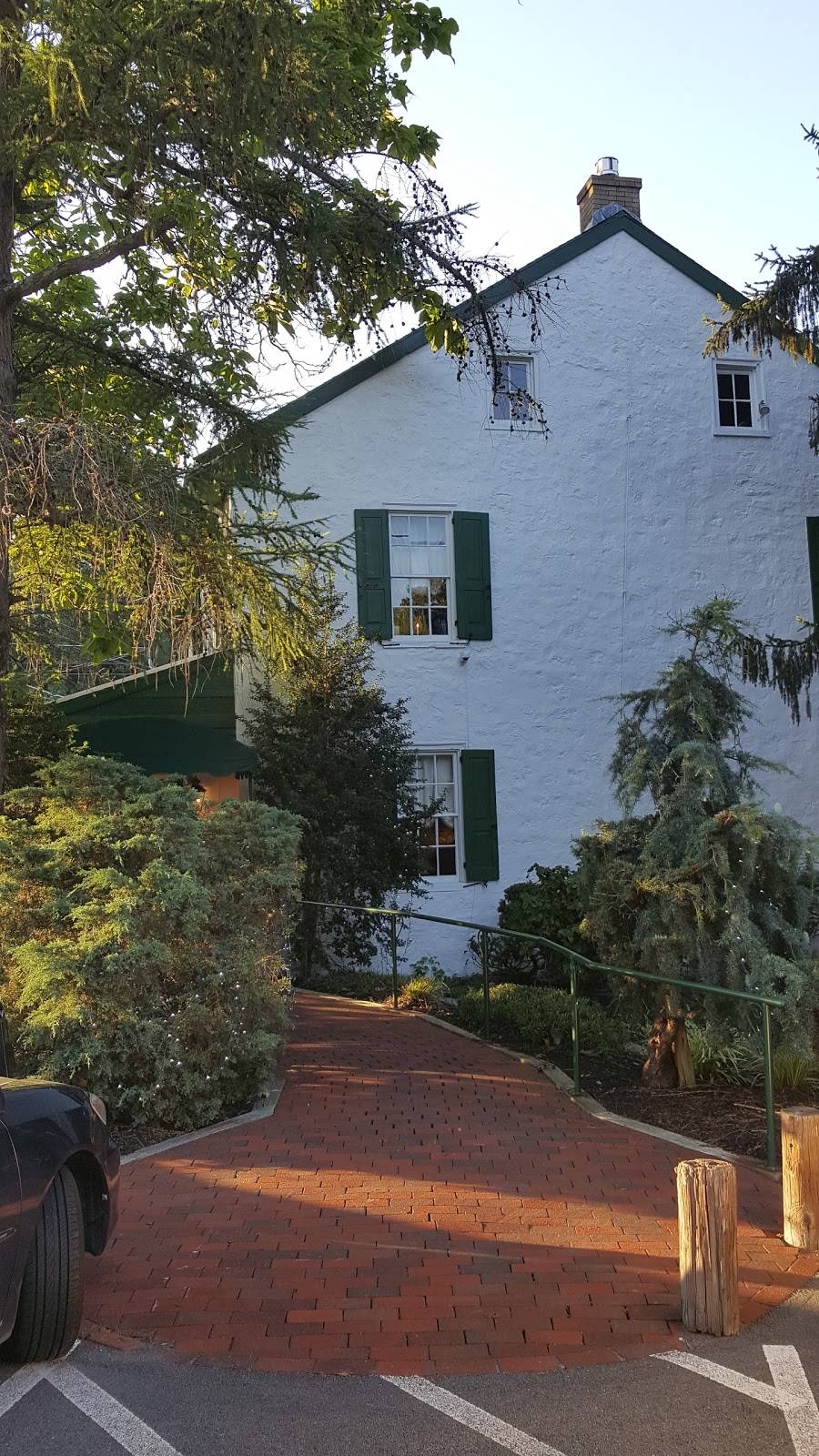 Dans at Green Hills | restaurant | 2444 Morgantown Rd, Reading, PA 19607, USA | 6107779611 OR +1 610-777-9611