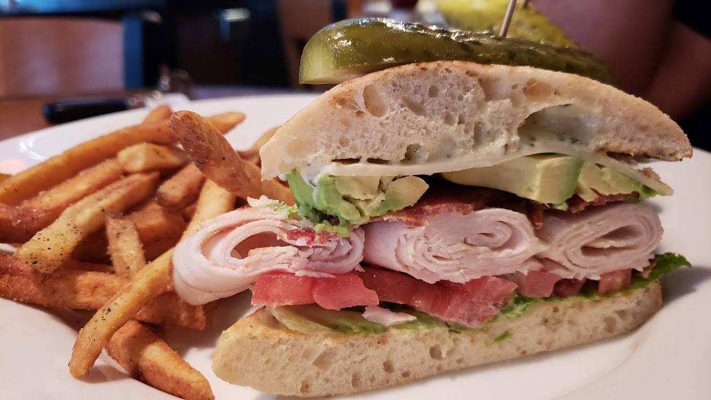 TGI Fridays | restaurant | 4151 Millenia Blvd, Orlando, FL 32839, USA | 4073527540 OR +1 407-352-7540