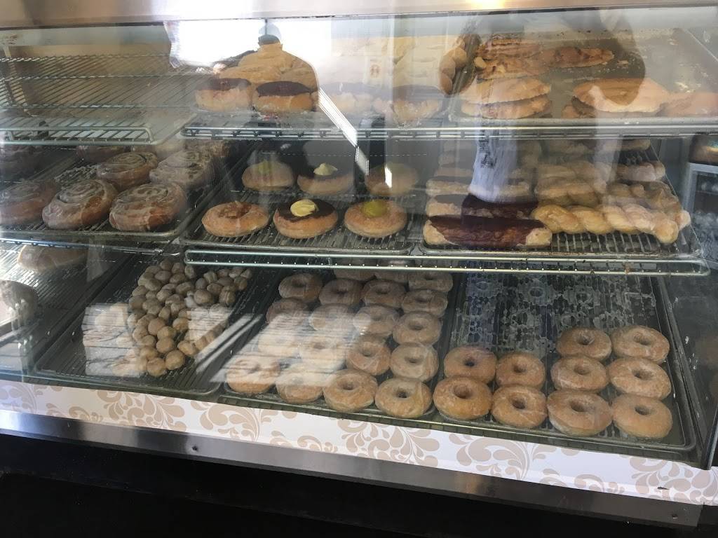 Geronimos Bakery | meal takeaway | 1817 N Martin Luther King Ave, Oklahoma City, OK 73111, USA | 4054275893 OR +1 405-427-5893