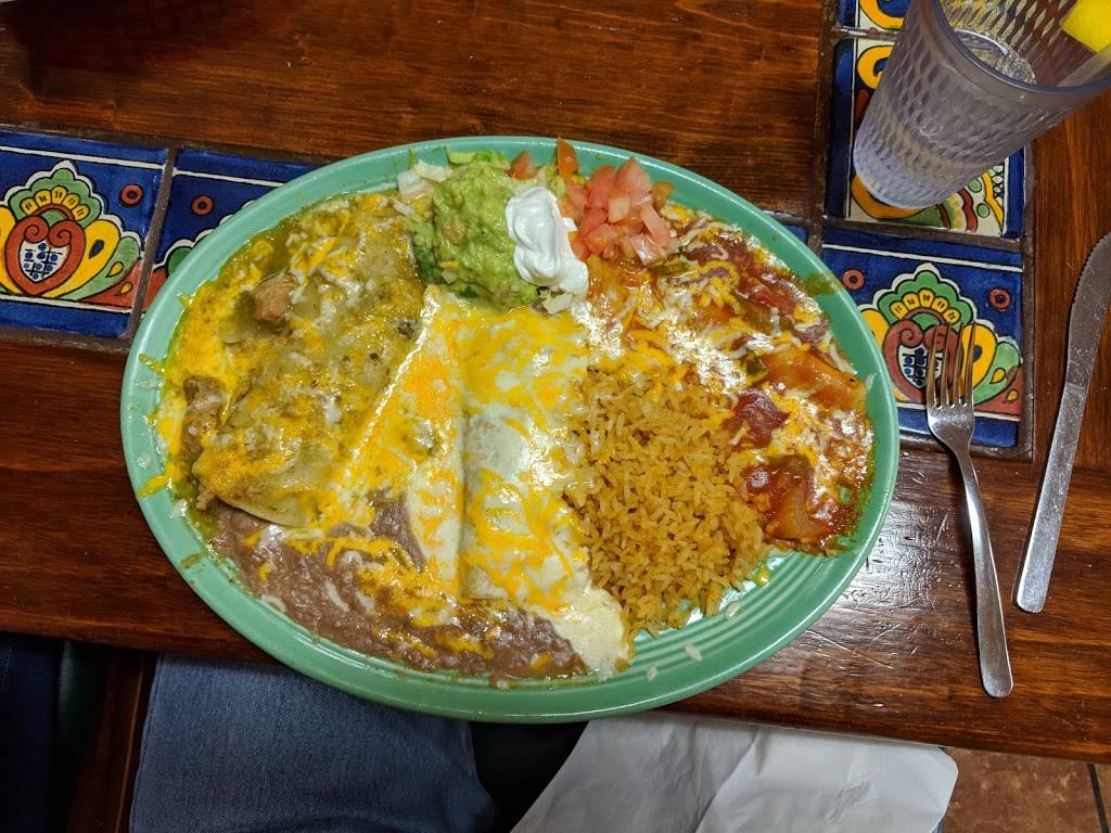 La Casita | restaurant | 1668 E 2nd St, Banning, CA 92220, USA | 9517973702 OR +1 951-797-3702