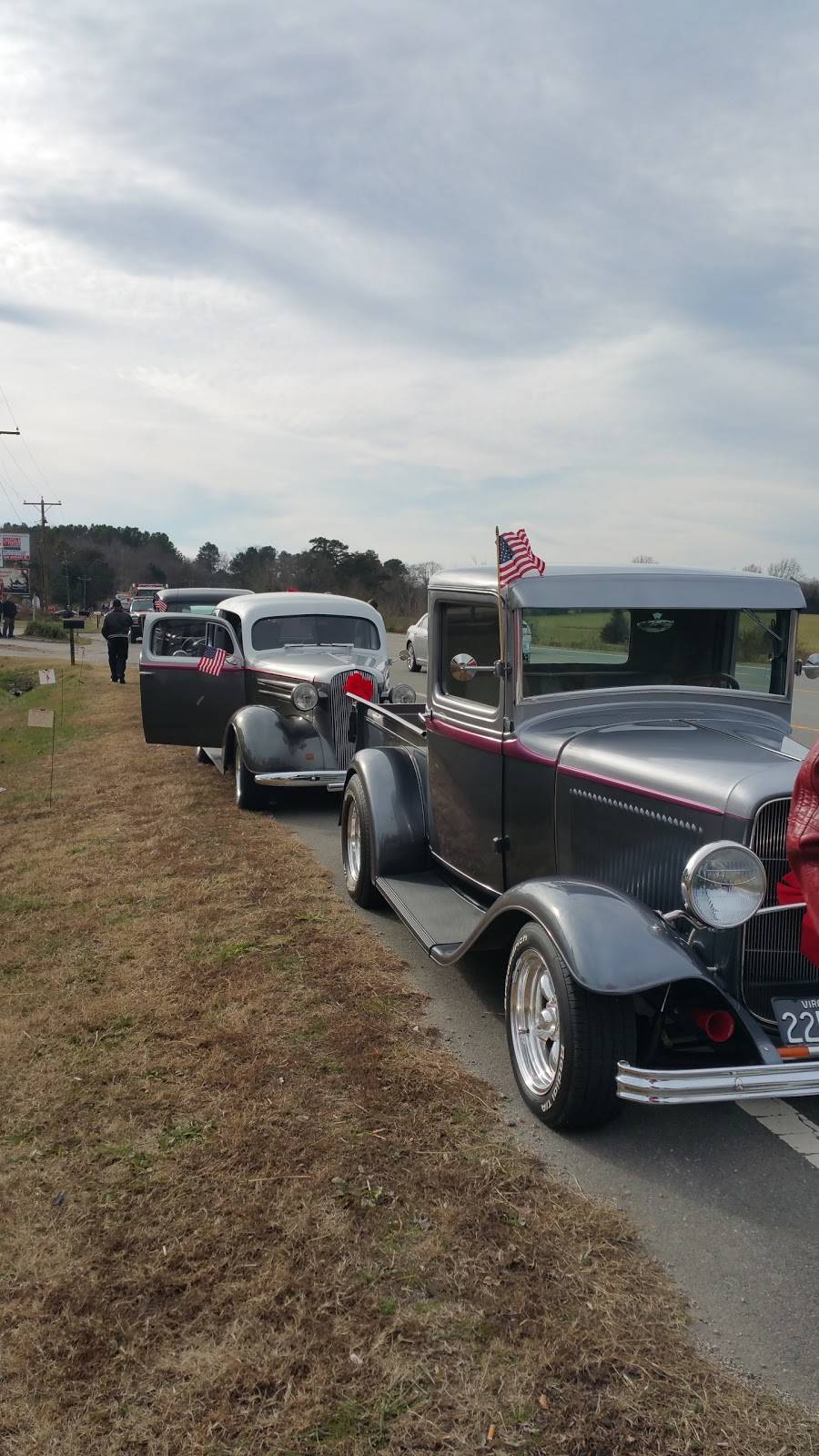 Vitos Italian Restaurant Pizza | restaurant | 1631 Anderson Hwy, Cumberland, VA 23040, USA | 8044923302 OR +1 804-492-3302