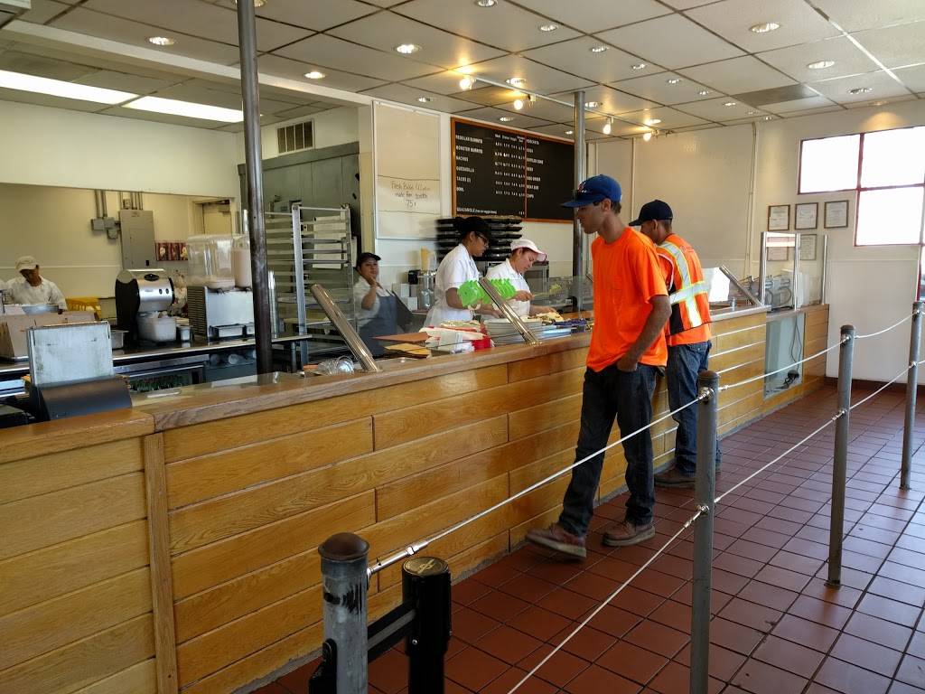 Freebirds | restaurant | 879 Embarcadero del Norte, Goleta, CA 93117, USA | 8059680123 OR +1 805-968-0123