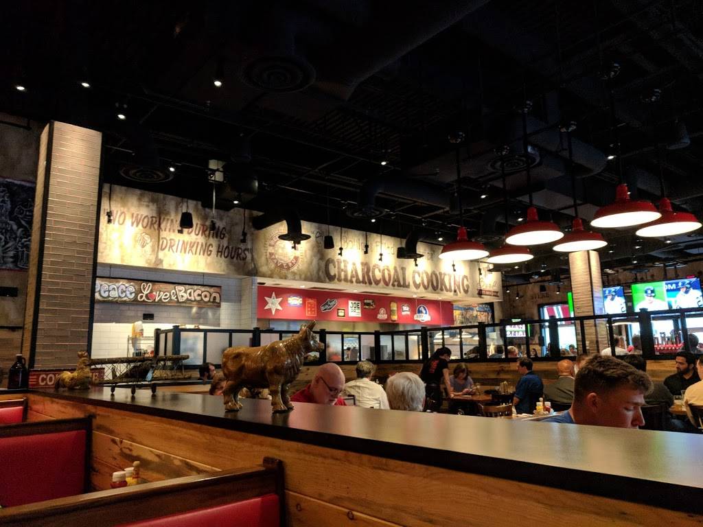 Red Heat Tavern | restaurant | 152 Great Rd, Bedford, MA 01730, USA | 7815384330 OR +1 781-538-4330