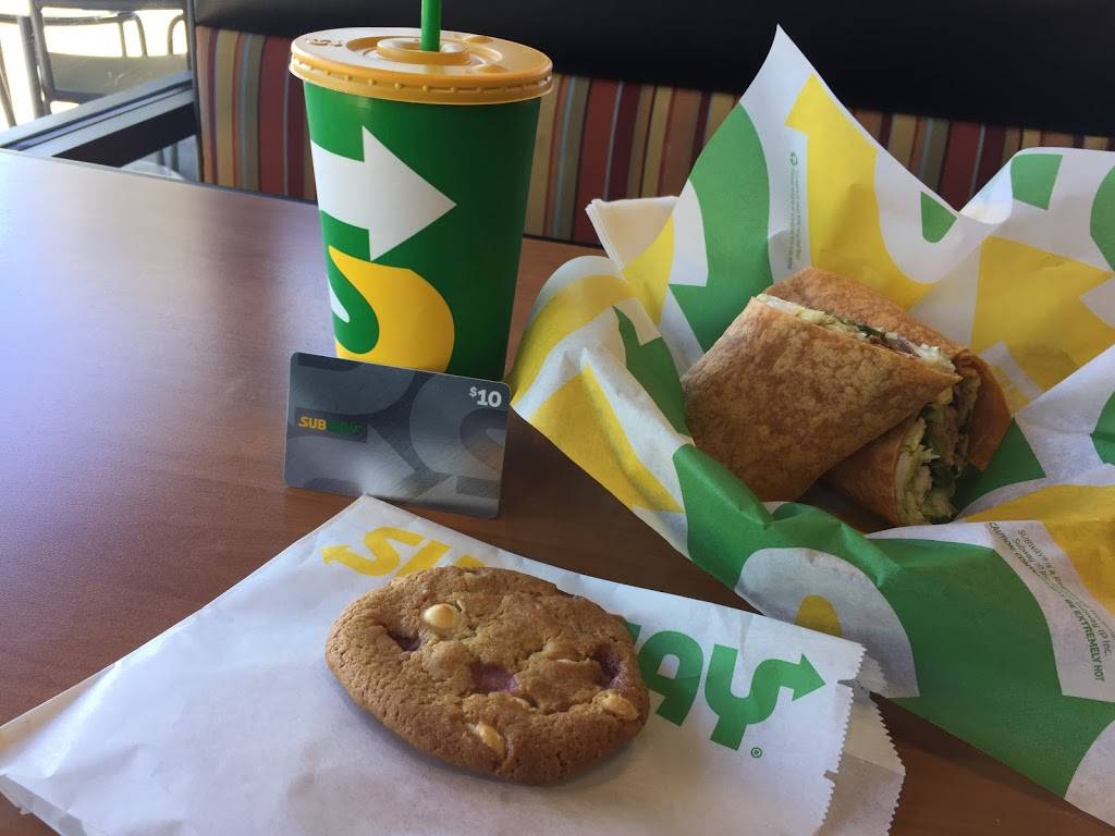 Subway | restaurant | 8894 W Colonial Dr, Ocoee, FL 34761, USA | 4072914995 OR +1 407-291-4995