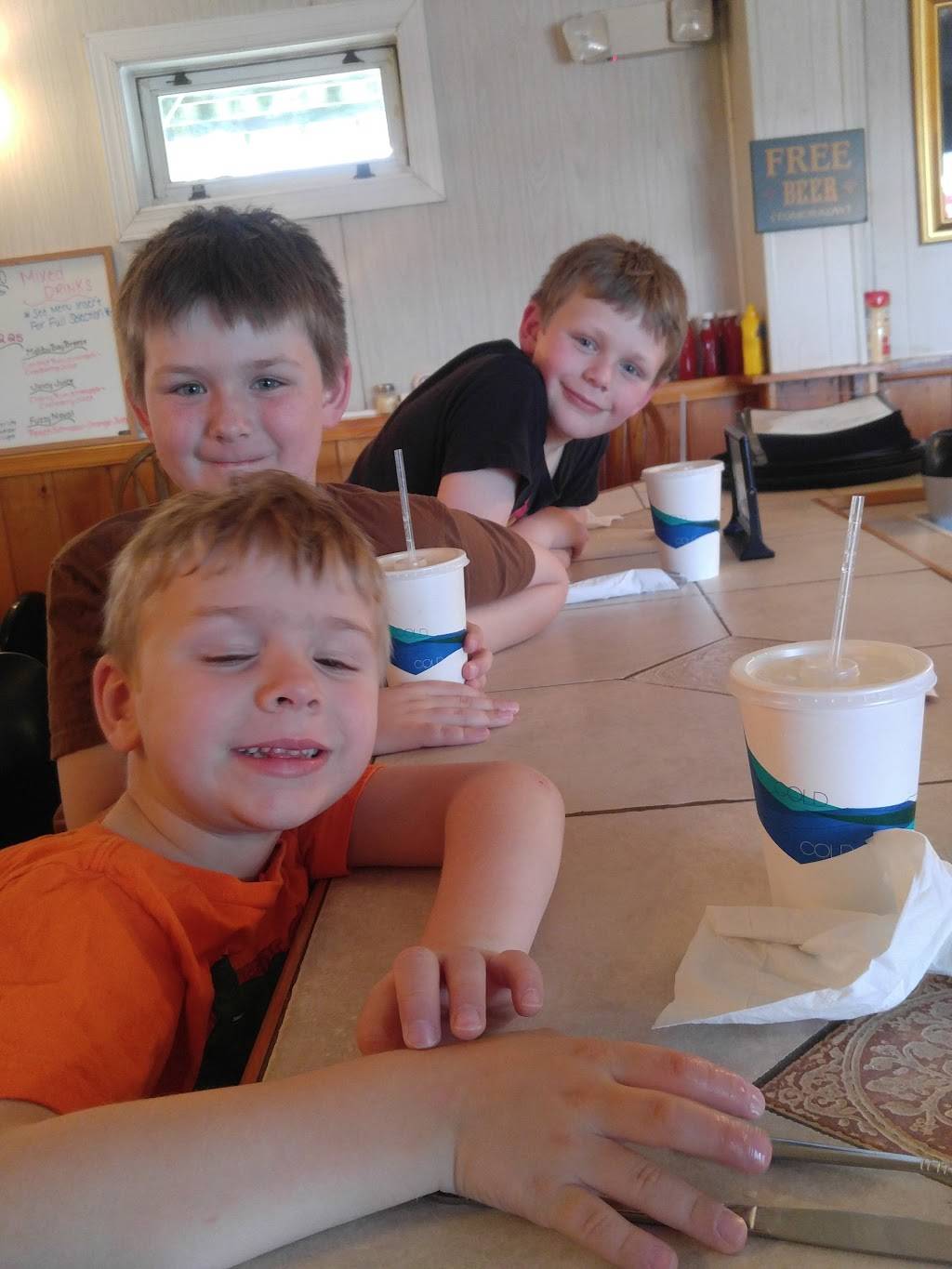 Westside Pizza Pub & Grille | restaurant | 494 W Lincoln Ave, Myerstown, PA 17067, USA | 7178667404 OR +1 717-866-7404