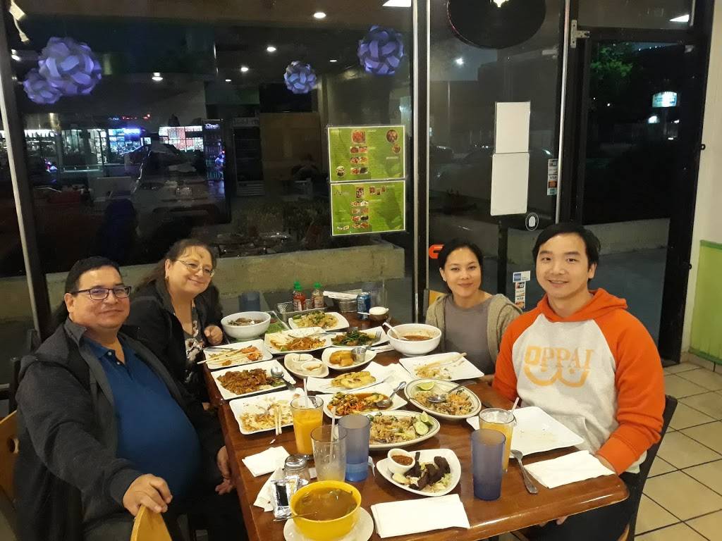 Tanyas Thai Cuisine | restaurant | 763 E Anaheim St, Long Beach, CA 90813, USA | 5625911970 OR +1 562-591-1970