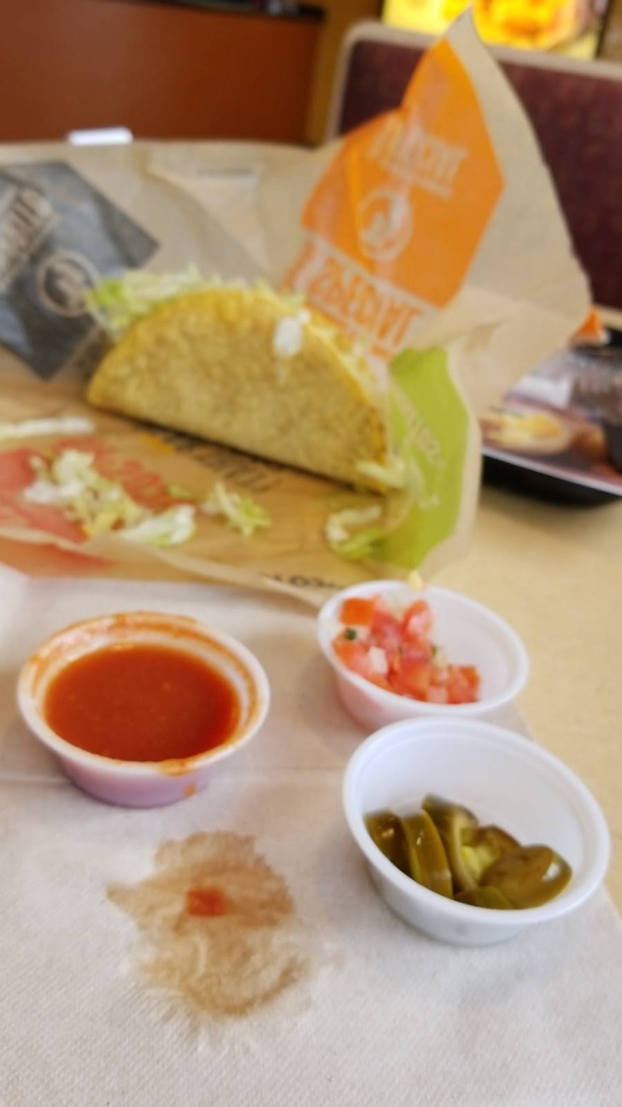 Taco Johns | restaurant | 350 N 168th Cir, Omaha, NE 68118, USA | 4023305253 OR +1 402-330-5253