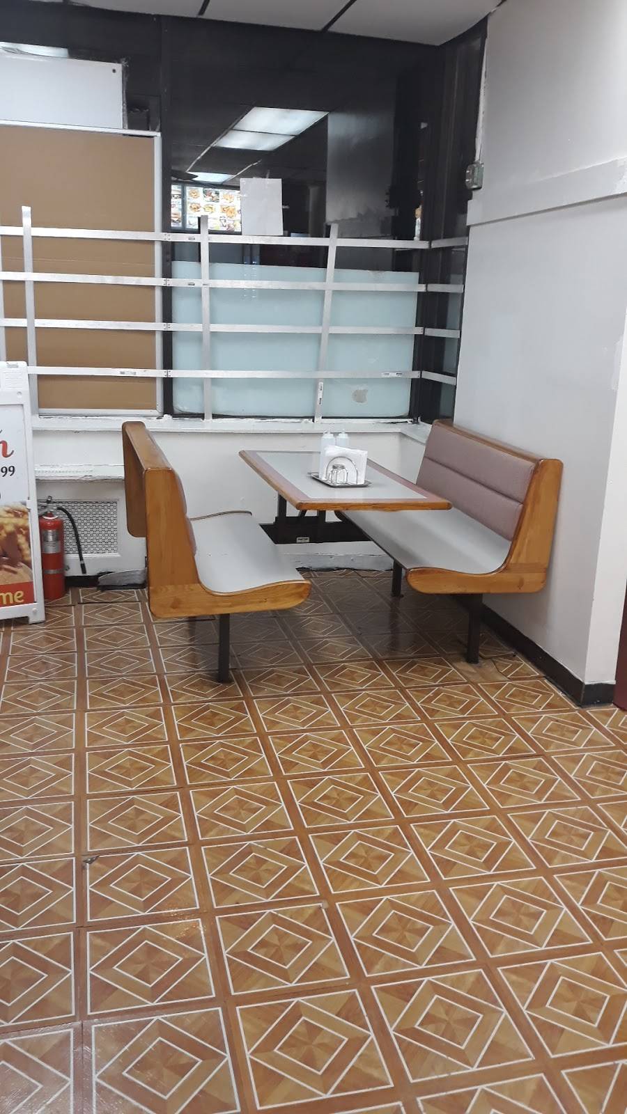 Crunchy Fried Chicken and Pizza | restaurant | 30 Fort Pleasant Ave, Springfield, MA 01108, USA | 4137333330 OR +1 413-733-3330