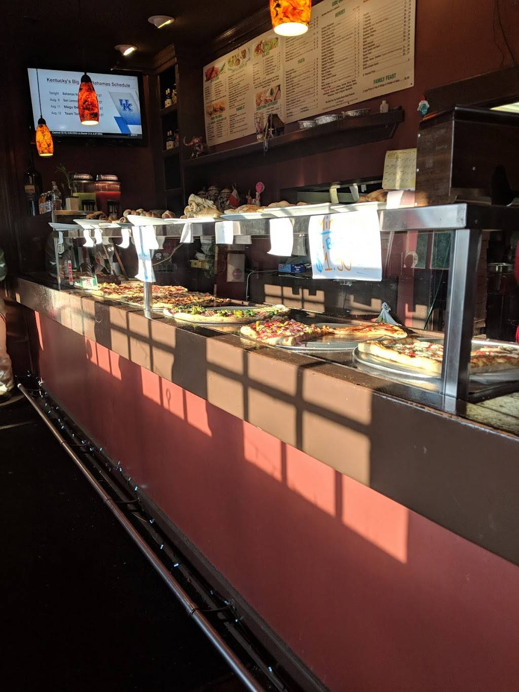 Pizza In the Square | restaurant | 708 Central Park Ave, Yonkers, NY 10704, USA | 9149683152 OR +1 914-968-3152