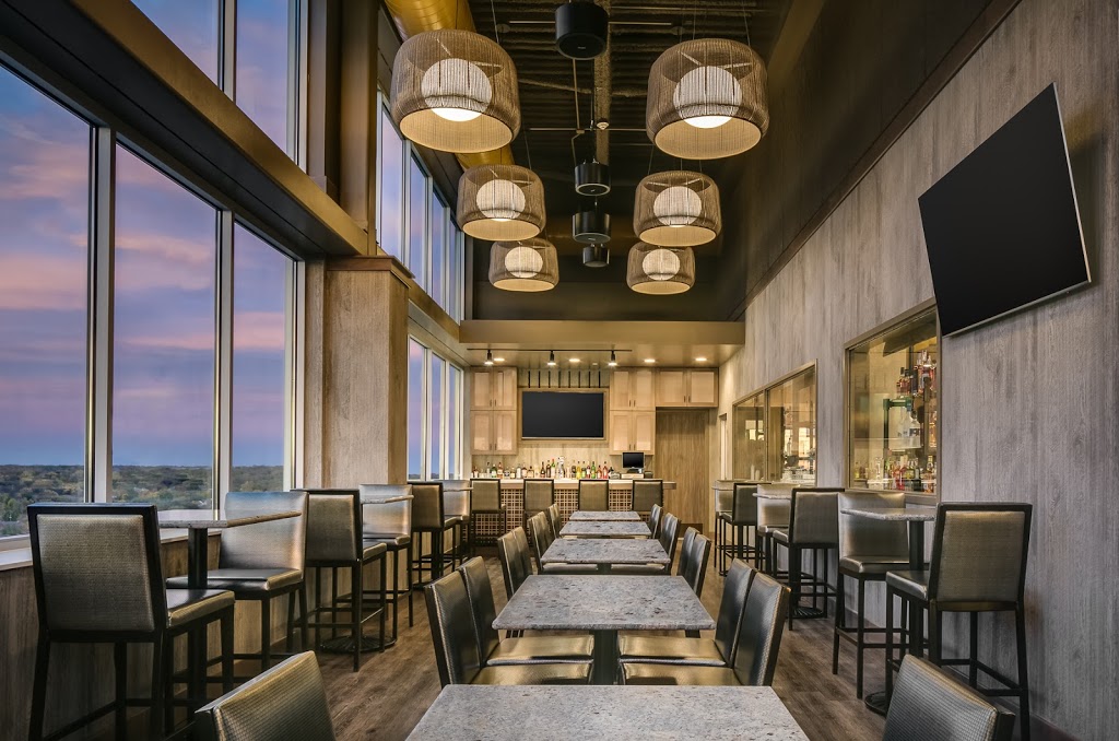 Vue Rooftop | restaurant | 328 S Clinton St UNIT A, Iowa City, IA 52240, USA | 3195194650 OR +1 319-519-4650