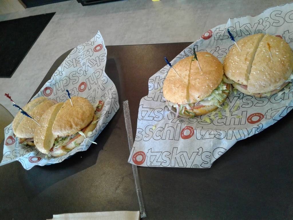 Schlotzskys | bakery | 900 W Church St, Livingston, TX 77351, USA | 9363297961 OR +1 936-329-7961