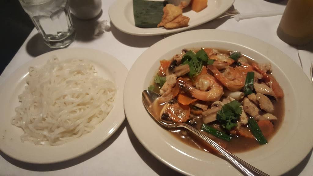 Bangkok Cafe | restaurant | 17 N Vail Ave, Arlington Heights, IL 60005, USA | 8473981989 OR +1 847-398-1989