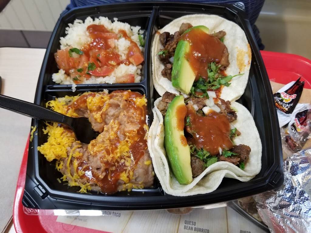 Del Taco | meal takeaway | 5348 W Cypress Ave, Visalia, CA 93277, USA | 5597323899 OR +1 559-732-3899