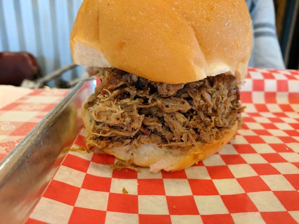 Big Boar Barbecue | restaurant | 510 Commerce St, West Salem, WI 54669, USA | 6086120387 OR +1 608-612-0387