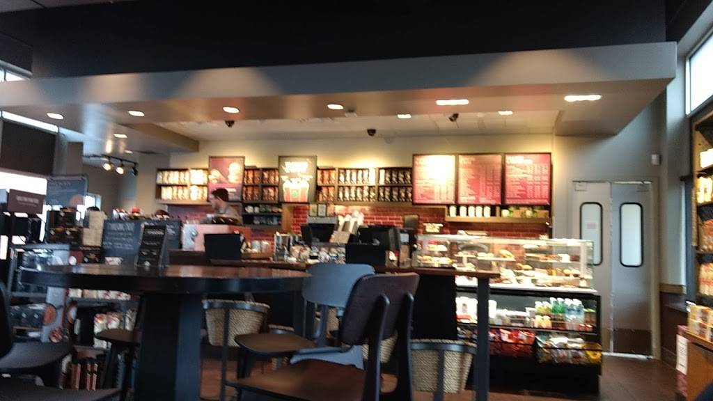 Starbucks | cafe | 21481 US-18, Waukesha, WI 53186, USA | 2627981122 OR +1 262-798-1122