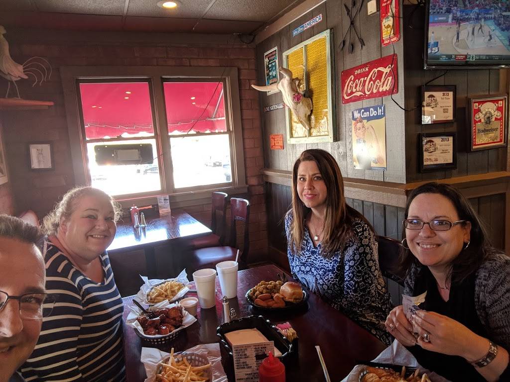 Big Eds Chicken Pit | restaurant | 105 W Peachtree Dr, High Point, NC 27262, USA | 3368697584 OR +1 336-869-7584