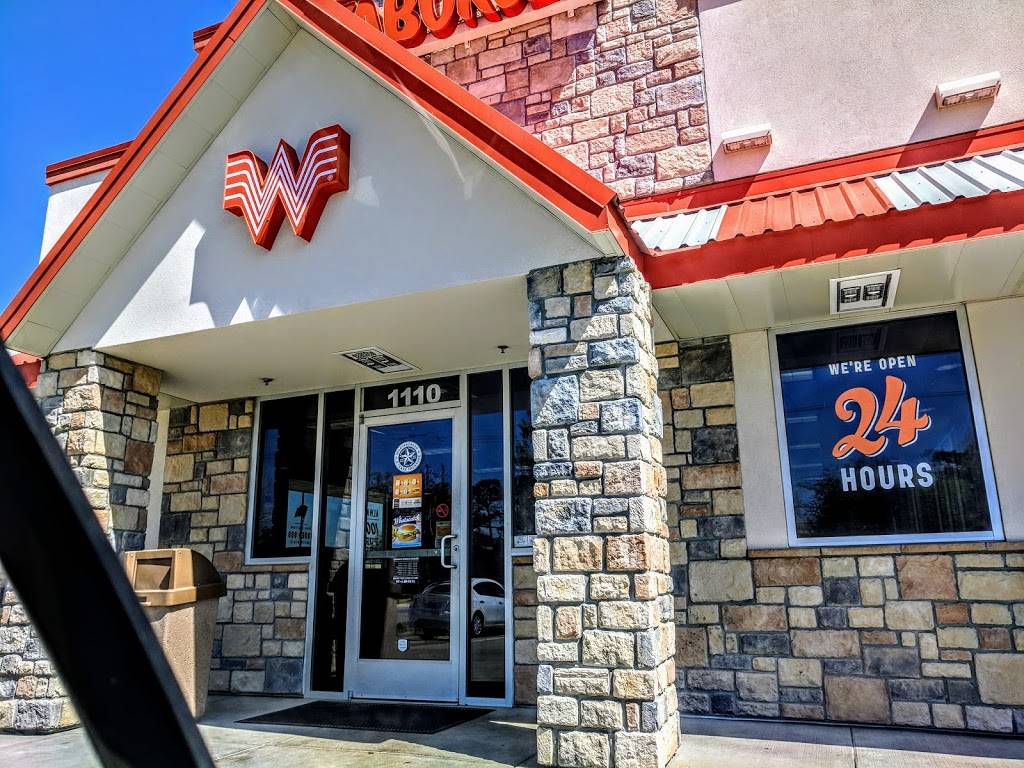 Whataburger | restaurant | 1110 Silber Rd, Houston, TX 77055, USA | 7139564061 OR +1 713-956-4061