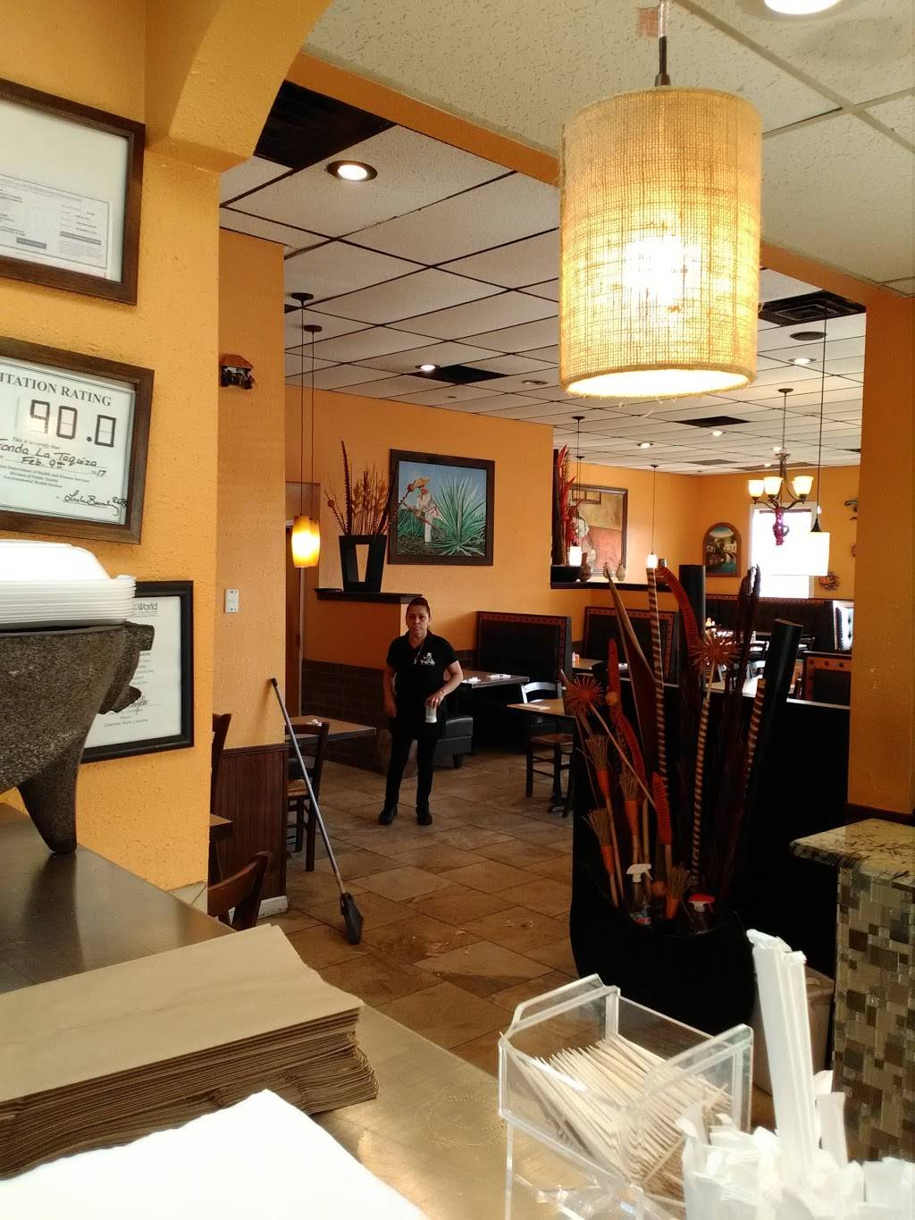 FONDA LA TAQUIZA | restaurant | 5135 Albemarle Rd, Charlotte, NC 28205, USA | 7045315757 OR +1 704-531-5757