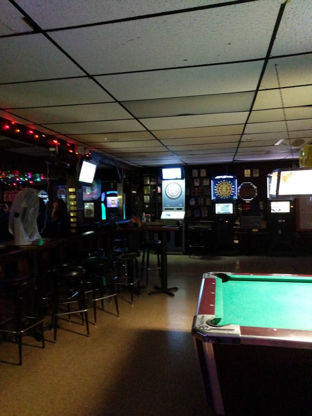 AB Gustos Bar & Grill | restaurant | 2115 Plainfield Rd, Crest Hill, IL 60403, USA | 8157444159 OR +1 815-744-4159