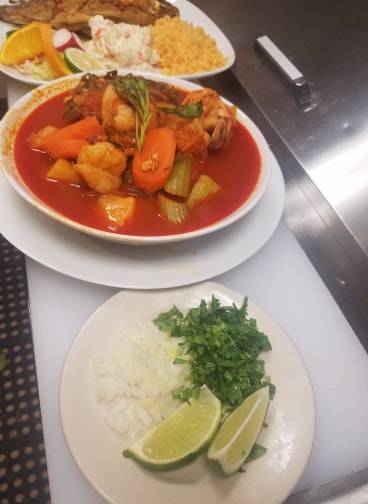 La Costeña Cafe | restaurant | 5823 W Burnham St, West Allis, WI 53219, USA | 4148376685 OR +1 414-837-6685