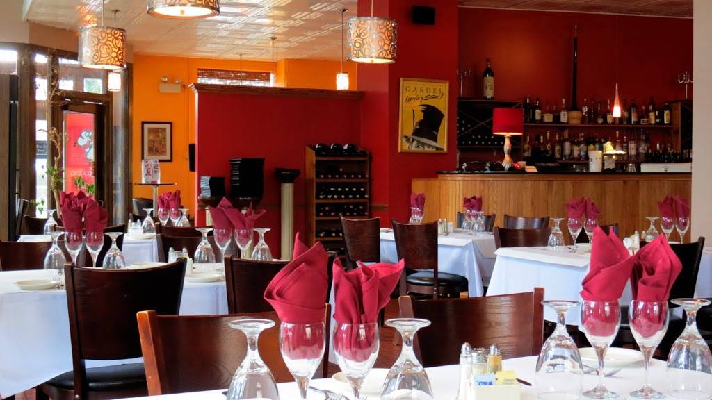 Piccolo Mondo | restaurant | 1642 E 56th St #1, Chicago, IL 60637, USA | 7736431106 OR +1 773-643-1106