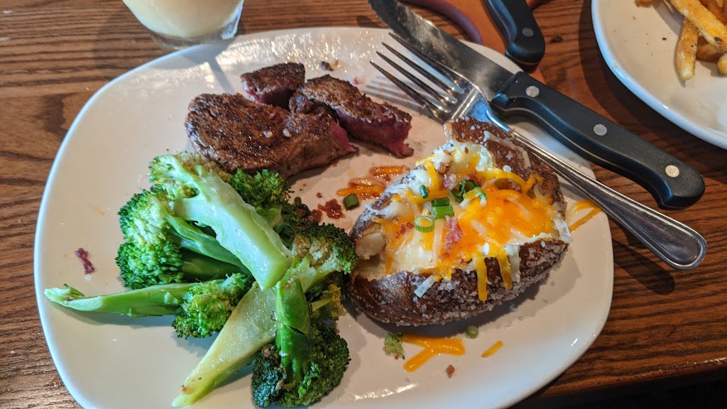 Outback Steakhouse | meal takeaway | 2835 NE 8th St, Homestead, FL 33033, USA | 7866503537 OR +1 786-650-3537