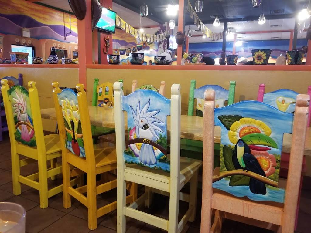 Los Tres Amigos LLC | restaurant | 2002 E Gore Blvd, Lawton, OK 73501, USA | 5802500027 OR +1 580-250-0027