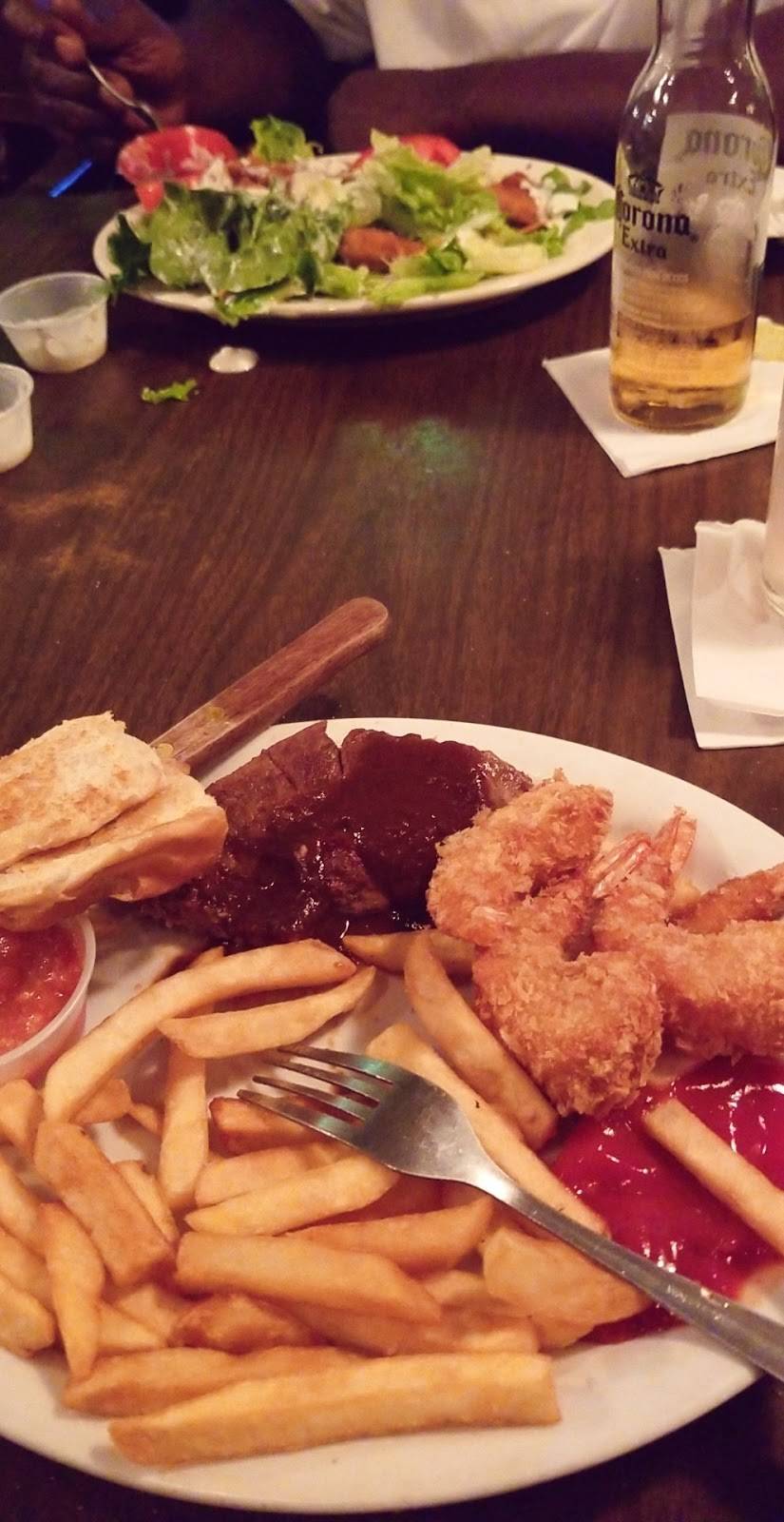 Irish Coffee | restaurant | 18666 Mack Ave, Grosse Pointe Farms, MI 48236, USA | 3138815675 OR +1 313-881-5675