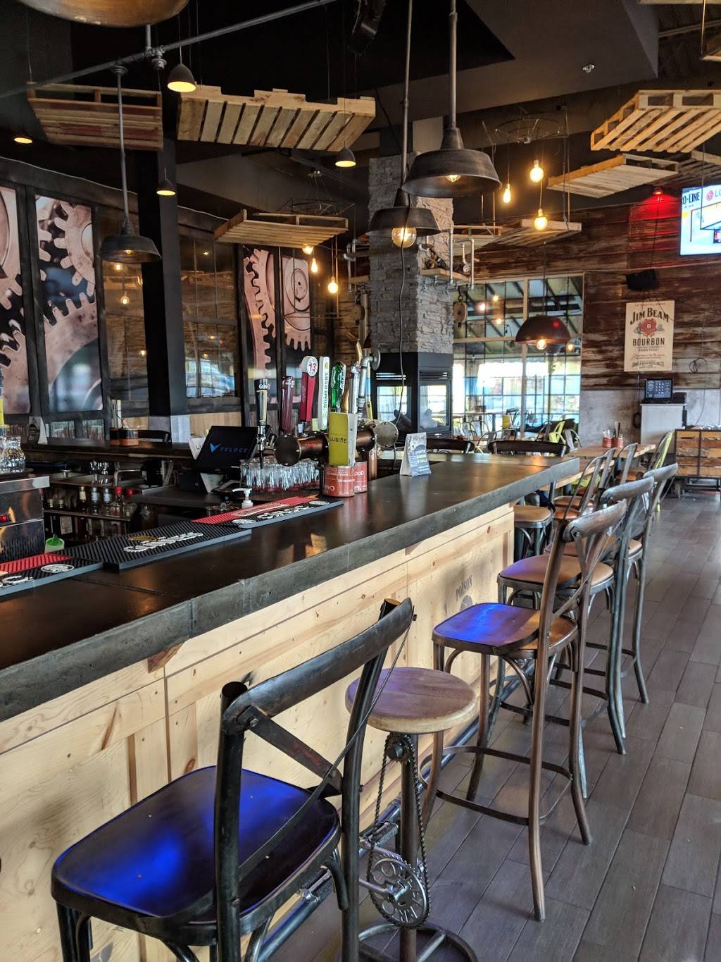 LUsine | restaurant | 2939 Boulevard des Promenades, Sainte-Marthe-sur-le-Lac, QC J7P 0B4, Canada | 4509744040 OR +1 450-974-4040