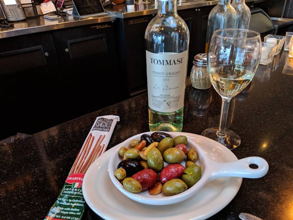 Ca Dario Pizzeria | restaurant | 29 E Victoria St, Santa Barbara, CA 93101, USA | 8058849419 OR +1 805-884-9419