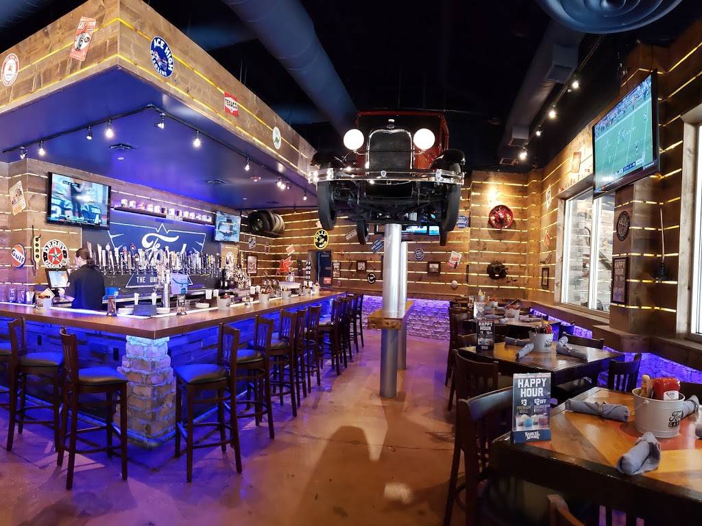 Fords Garage Wellington | restaurant | 10300 Forest Hill Blvd Suite 122, Wellington, FL 33414, USA | 5618053673 OR +1 561-805-3673