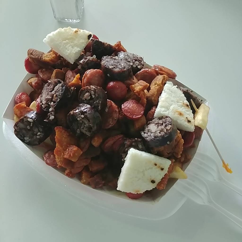 Que Perros | restaurant | 5912 Johnson St, Hollywood, FL 33021, USA | 9549618366 OR +1 954-961-8366