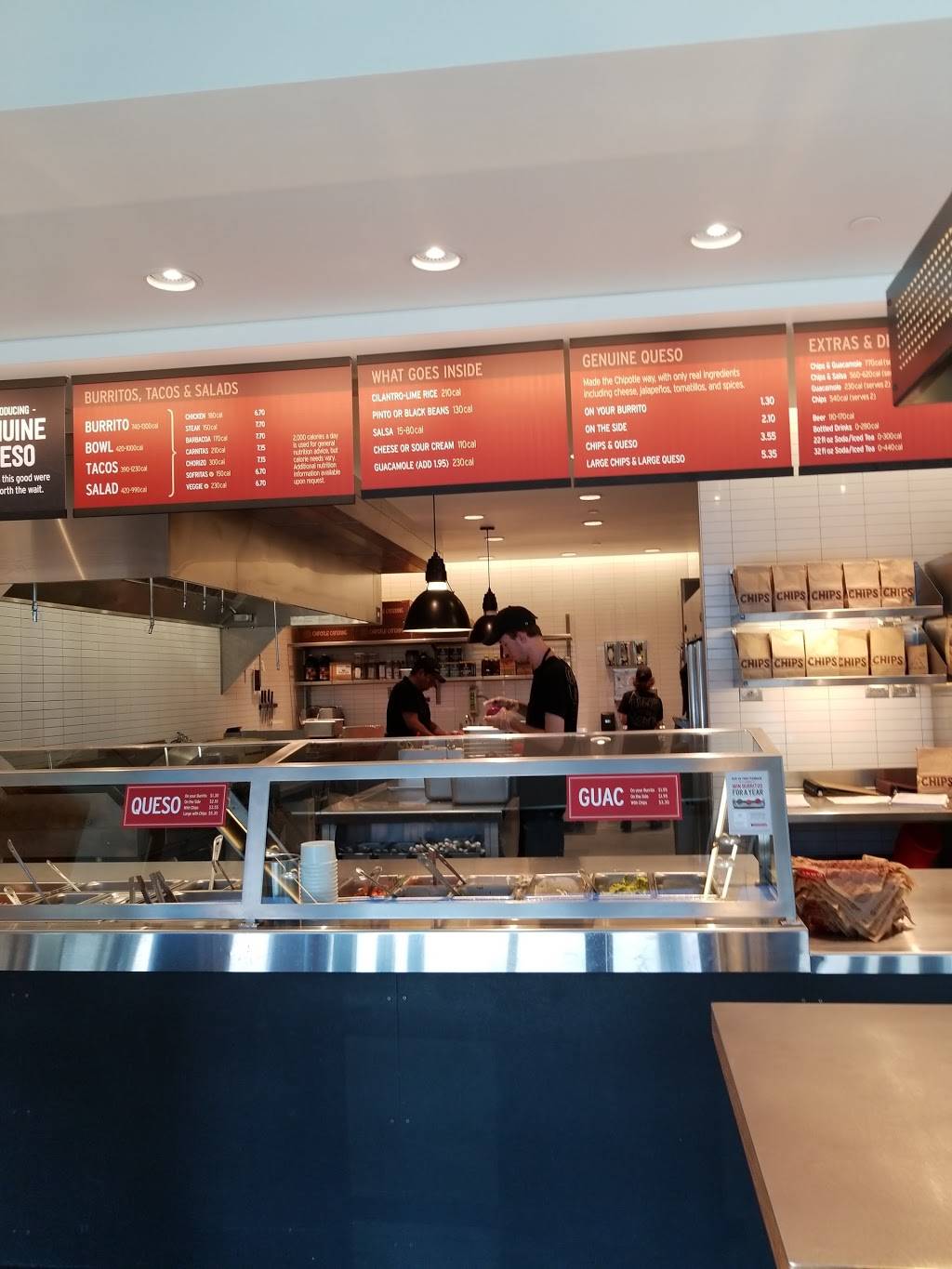 Chipotle Mexican Grill | restaurant | 225 Jamacha Road, El Cajon, CA 92019, USA | 6199382391 OR +1 619-938-2391