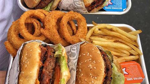 Carls Jr. | restaurant | 5820 Calle Real, Goleta, CA 93117, USA | 8056810584 OR +1 805-681-0584