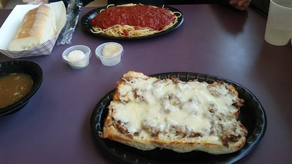 LaGondola Spaghetti House | restaurant | 509 S Main St, Bloomington, IL 61701, USA | 3098284141 OR +1 309-828-4141