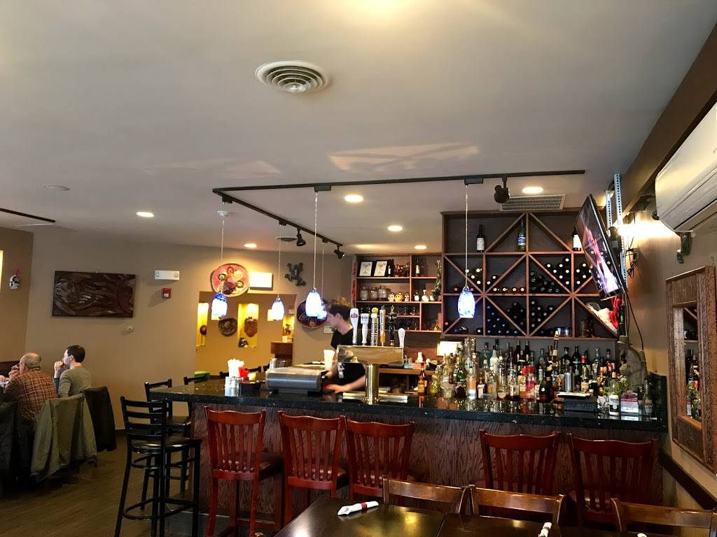 Mi Tierra | restaurant | 48 Russell St, Hadley, MA 01035, USA | 4135879820 OR +1 413-587-9820