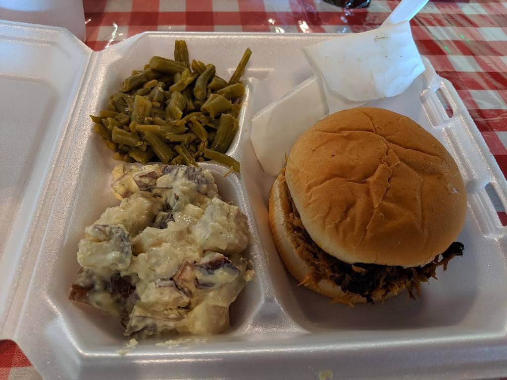 Lil Benny’s Smokehouse | restaurant | 881 Wimbish Rd, Macon, GA 31210, USA | 4782385297 OR +1 478-238-5297