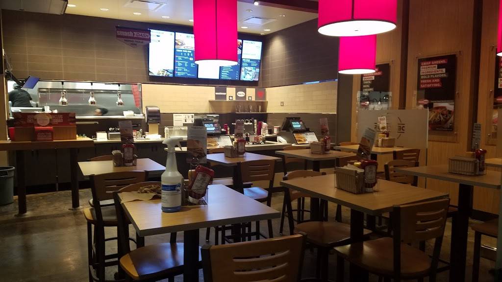 Smashburger | restaurant | 2805 University Pkwy, Sarasota, FL 34243, USA | 9413511990 OR +1 941-351-1990