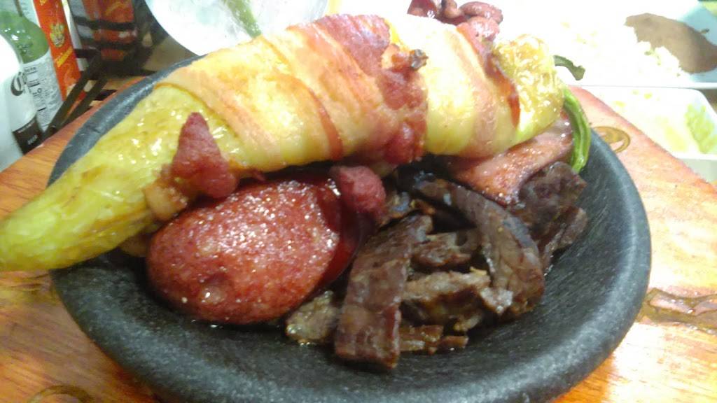 El Viejon Seafood & Bar | restaurant | 1560 S 1st St, Garland, TX 75040, USA | 4695373841 OR +1 469-537-3841