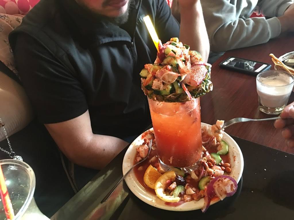 Aca Las Tortas Lynnwood | restaurant | 3625 148th St SW #104, Lynnwood, WA 98087, USA | 4252458417 OR +1 425-245-8417